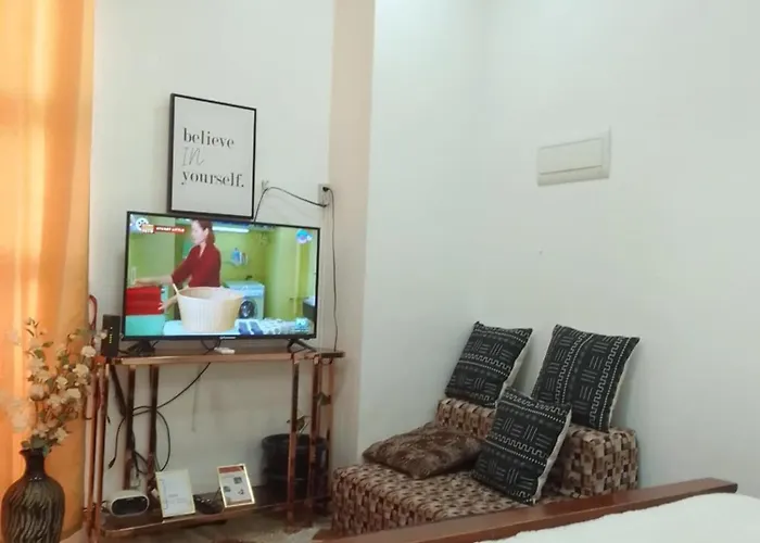 Budget Unit Near Ayala Center Apartment *