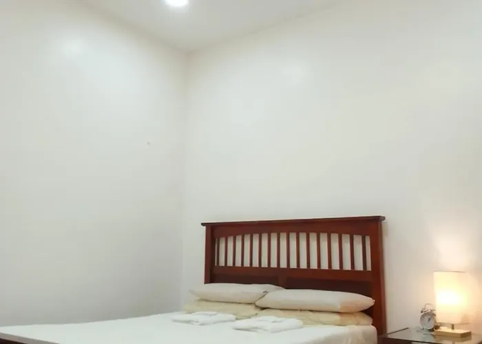 Budget Unit Near Ayala Center Apartment *