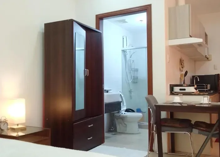 Budget Unit Near Ayala Center Apartment *